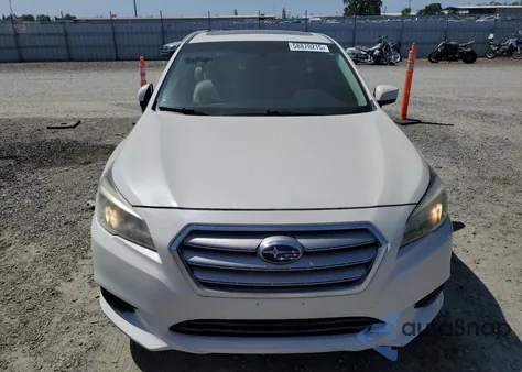 2015 Subaru Legacy 2.5I Premium z USA, uszkodzony, nr VIN 4S3BNAD64F3049059